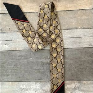AUTHENTIC GUCCI twilly silk scarf